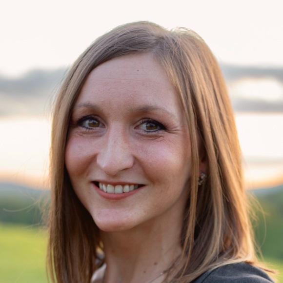 Meet your Posher, Kristie - Picture 1 of 1